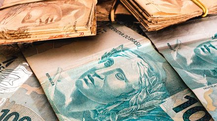 FGTS libera R$ 10 bilhões extras para moradia em 2025 e amplia investimentos no setor habitacional - Imagem: Reprodução - Edição: Tribuna Financeira