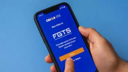 Como sacar até R$ 1.000 esquecidos no FGTS ainda este mês - Imagem: Reprodução - Edição: Tribuna Financeira