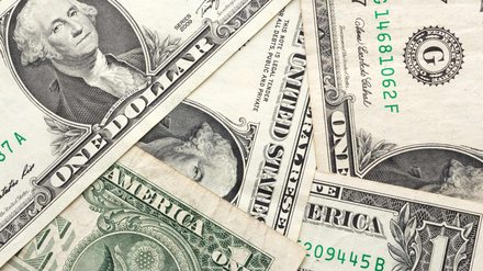 Dólar volta ao nível de 2024: é hora de comprar ou vender? Especialista explicam - Imagem: Reprodução - Edição: Tribuna Financeira