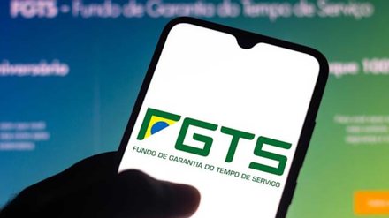 FGTS pode liberar valores extras e movimentar a economia: confira a lista dos beneficiados - Imagem: Reprodução - Edição: Tribuna Financeira