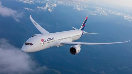 Latam aposta em luxo com A321XLR e muda padrão da aviação - Imagem: Reprodução - Edição: Tribuna Financeira