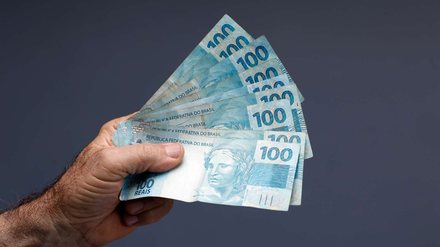 Salário em risco? Entenda a mudança que pode afetar milhões agora - Imagem: Reprodução - Edição: Tribuna Financeira