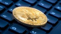 Bitcoin dispara após avanço de lei de stablecoins nos EUA - Imagem: Reprodução - Edição: Tribuna Financeira