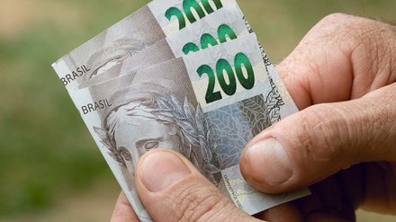 Brasileiros negativados encontram novas opções de empréstimo digital - Imagem: Reprodução - Edição: Tribuna Financeira