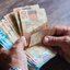 Brasileiros têm R$ 10,8 bilhões esquecidos em bancos e governo quer usar parte do valor