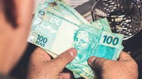Caixa Tem libera pagamentos de até R$ 950 a partir de 18 de maio - Imagem: Reprodução - Edição: Tribuna Financeira