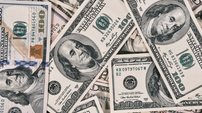 Dólar hoje opera com volatilidade após tensão global e inflação - Imagem: Reprodução - Edição: Tribuna Financeira