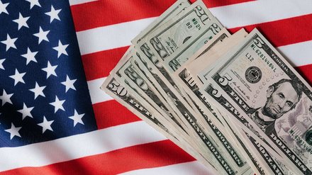 Dólar hoje dispara: veja a cotação em tempo real agora - Imagem: Reprodução - Edição: Tribuna Financeira
