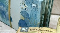 Novo auxílio do governo para quem ganha até R$ 8 mil faz brasileiros pularem de alegria - Imagem: Reprodução - Edição: Tribuna Financeira