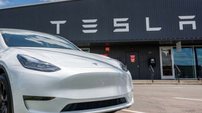 Tesla e BYD aceleram disputa bilionária por veículos elétricos na Europa - Imagem: Reprodução - Edição: Tribuna Financeira
